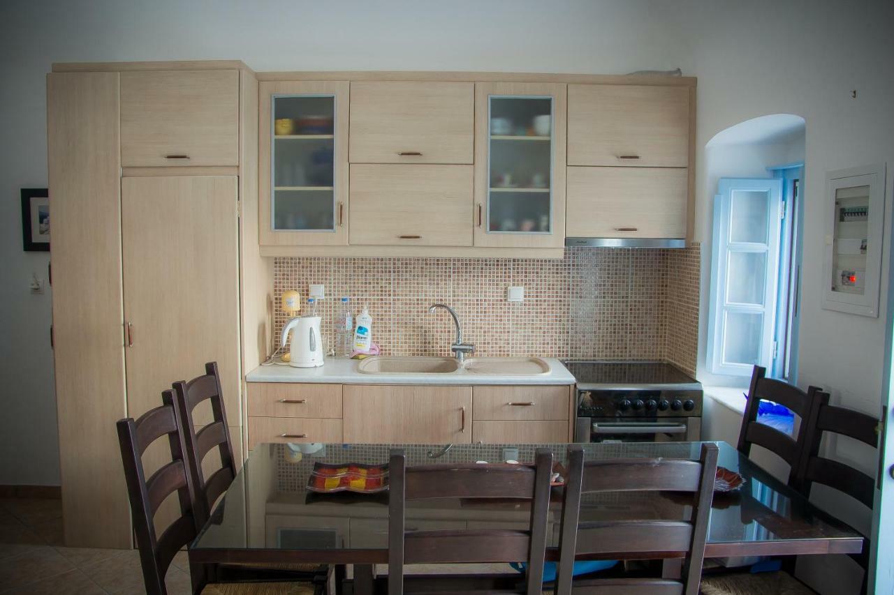Katsinaros House Guest House Emporio  Екстериор снимка
